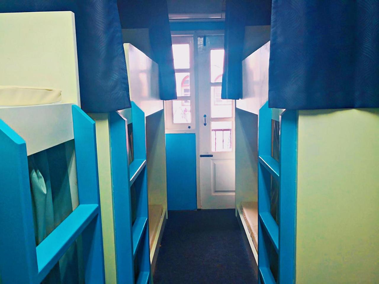 17You Inn Hostel Bangkok Exterior photo