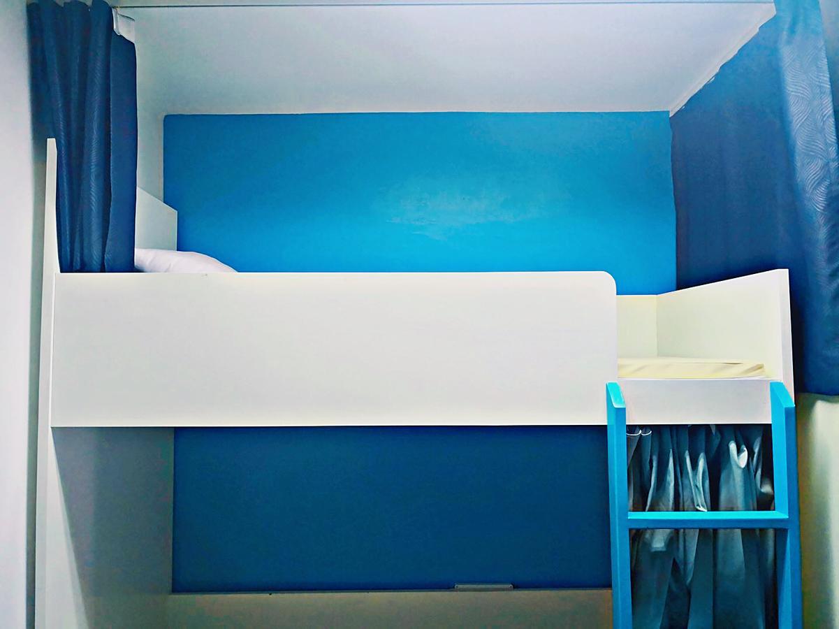 17You Inn Hostel Bangkok Exterior photo