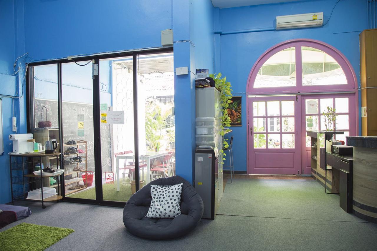 17You Inn Hostel Bangkok Exterior photo